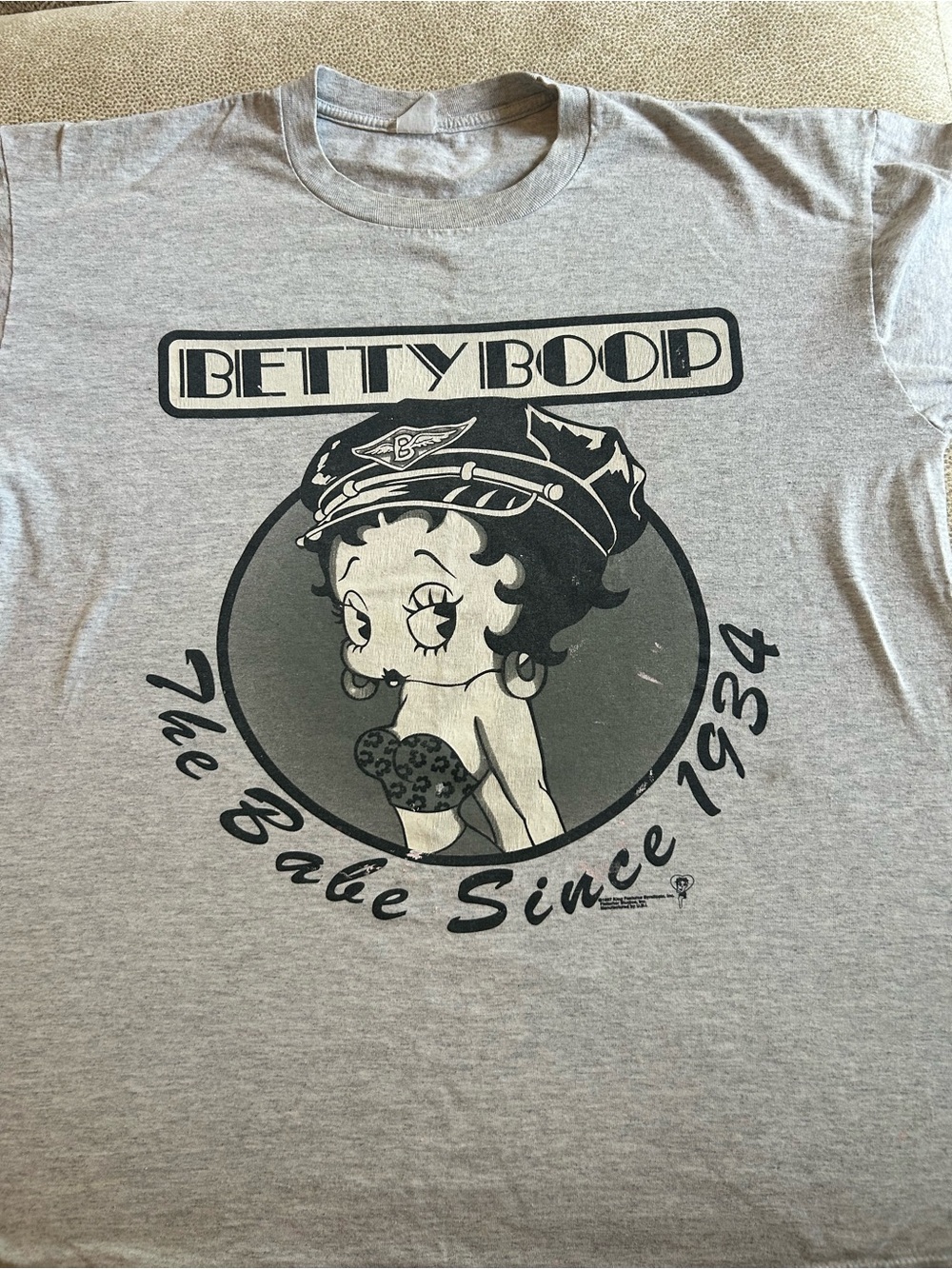 Betty Boop Gray Short Sleeve Tee rare vintage find.m58